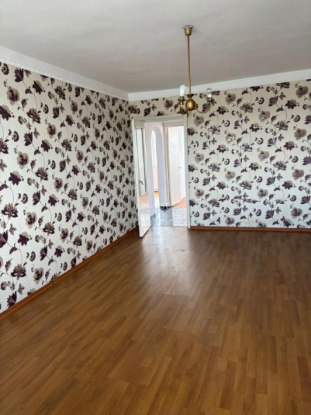 Apartament 3 camere-decomandat-Bld Alexandru cel Bun