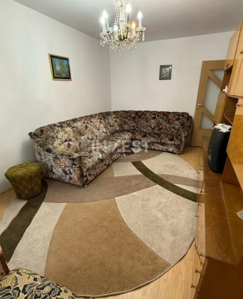 Apartament 2 camere decomandat - Podul de Fier