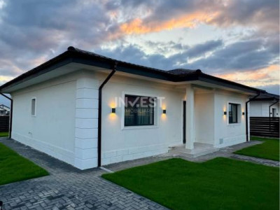 Casa cu 4 camere , Valea Ursului-Vorovesti , pozitie buna