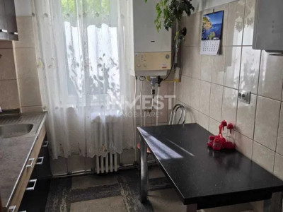 De vanzare! 2 camere zona Pacurari - Munca Invalizilor, Pacurari 