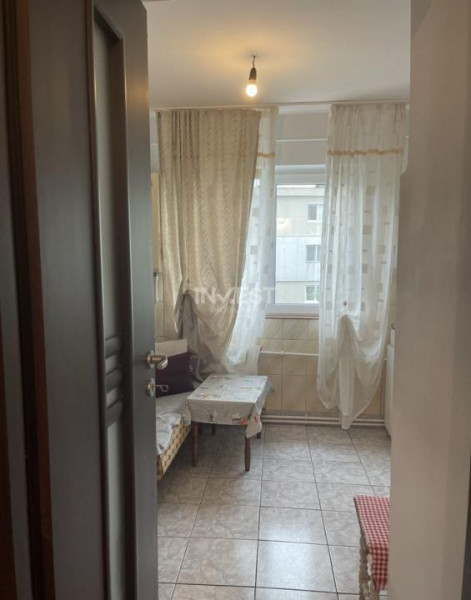 Apartament de 3 camere-etaj 3-Zimbru