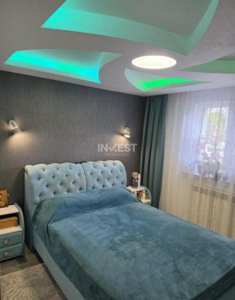 Apartament 3 camere-Zimbru