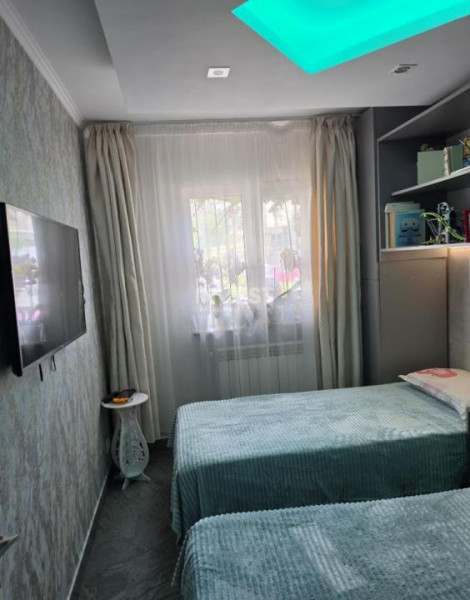 Apartament 3 camere-Zimbru