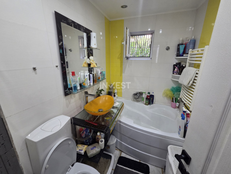 Apartament 3 camere-Zimbru