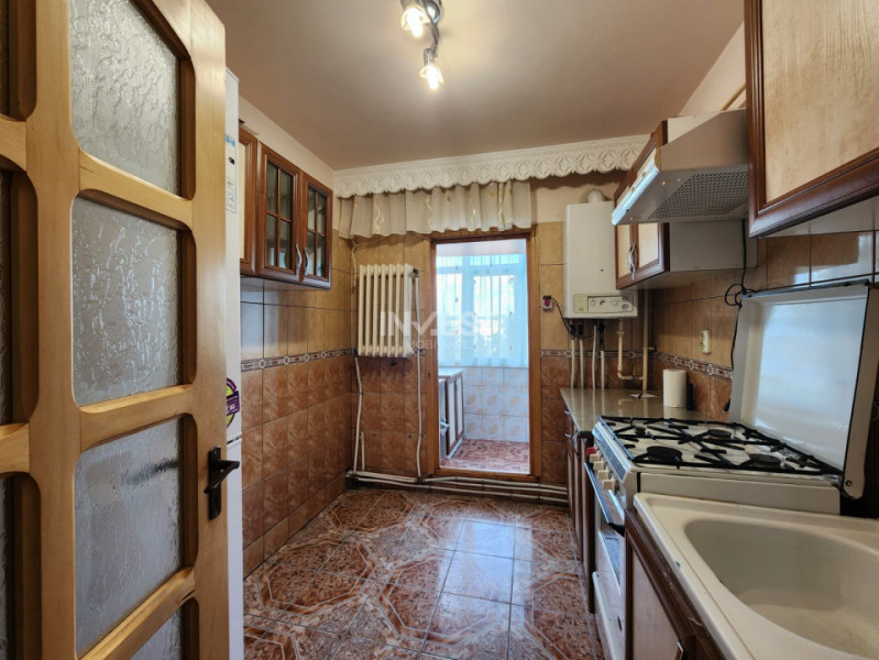 APARTAMENT CU 2 CAMERE,DECOMANDAT , LIDL NICOLINA