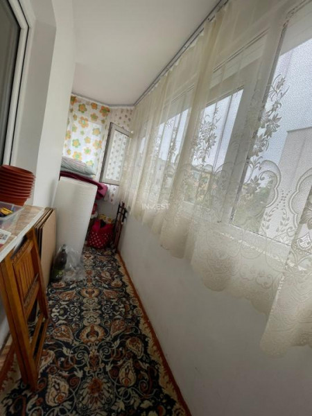 Apartament de vanzare cu 3 camere, 2 băi zona Pacurari- Unicredit, Iasi