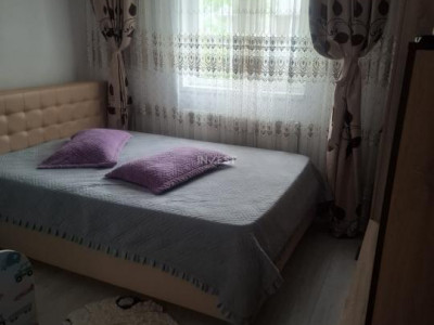 Apartament 3 Camere-etaj intermediar-Metalurgie
