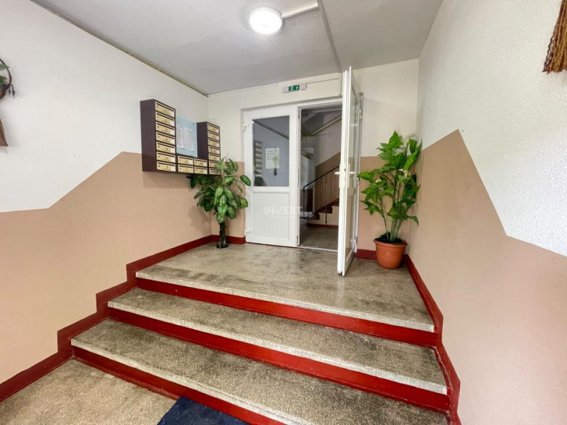 Apartament 3 camere decomandat-Tomesti-71 mp-bloc reabilitat