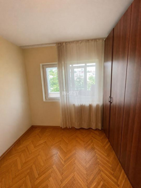Apartament 3 camere, decomandat, zona Arcu - Scoala Stefan Barsanescu, Iasi