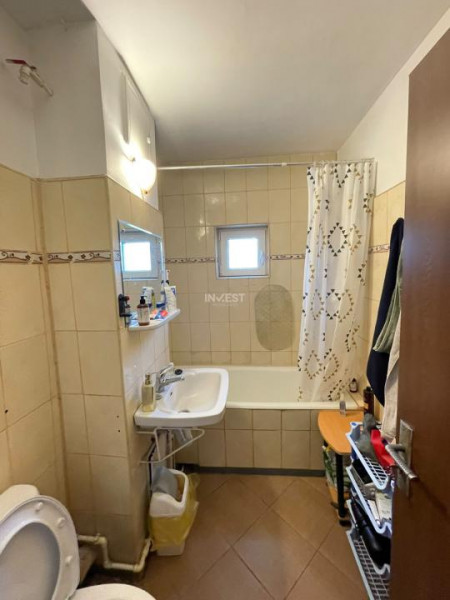 Apartament 3 camere, decomandat, zona Arcu - Scoala Stefan Barsanescu, Iasi