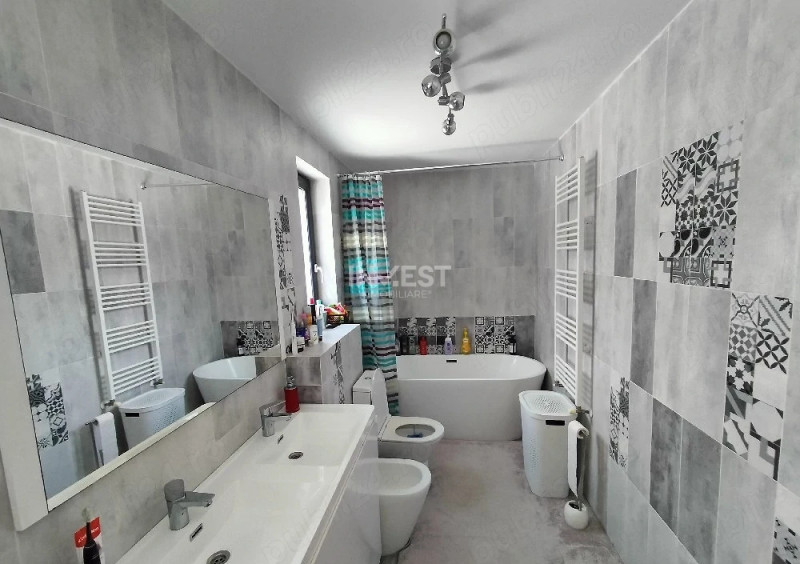 Casă 4 camere Rediu Lac-Iași