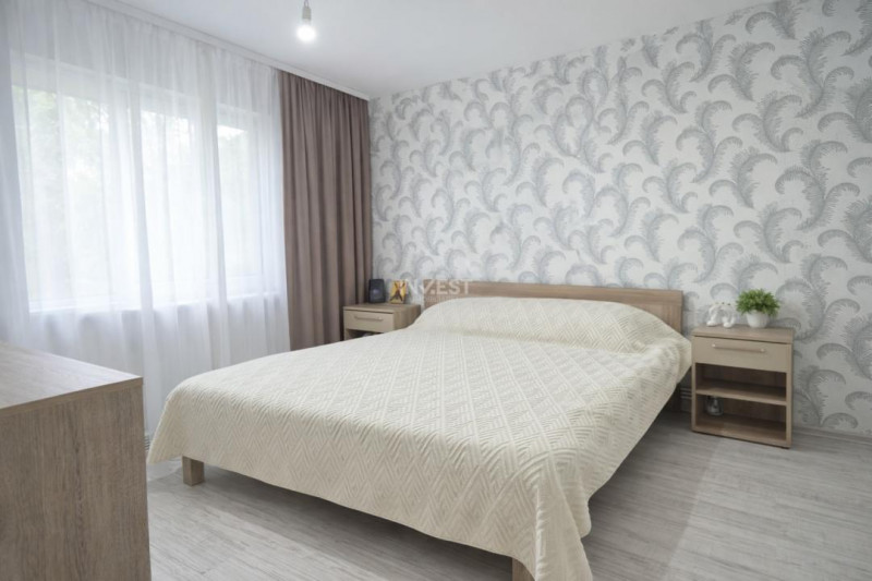 Apartament 3 camere decomandat – Nicolina 2 - 76,29 mp - renovat