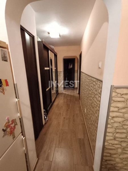 Apartament 3 camere, decomandat, zona Gara - Carrefour Express, Iasi