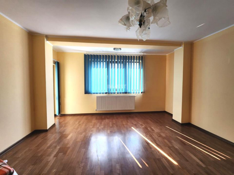 Apartament cu 2 camere decomandat, etaj 1 - 75 MP - bloc nou în Nicolina 