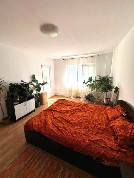 Apartament cu 1 cameră decomandat - etaj 1 - zona Gării Internaționale
