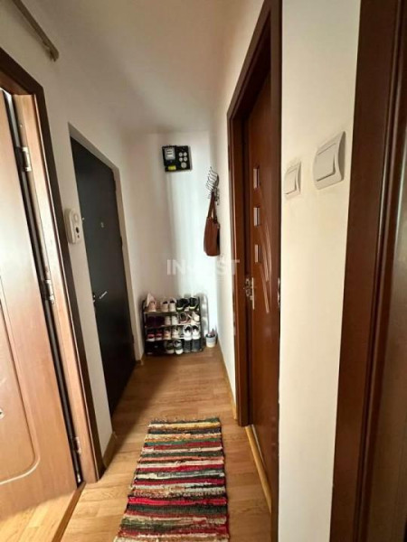 Apartament cu 1 cameră decomandat - etaj 1 - zona Gării Internaționale