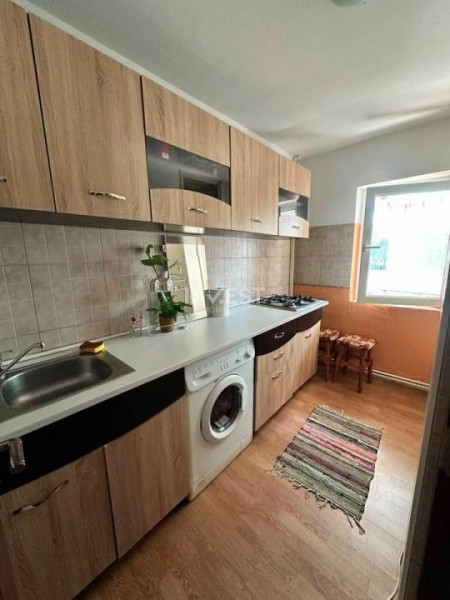 Apartament cu 1 cameră decomandat - etaj 1 - zona Gării Internaționale