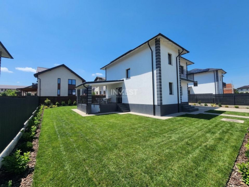 Casa individuala, 4 camere, 2 bai, beci, VALEA ADANCA