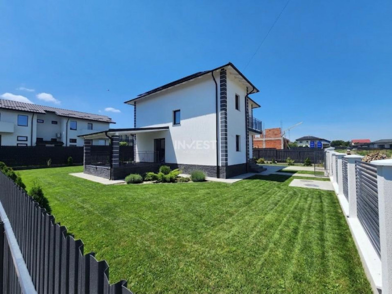 Casa individuala, 4 camere, 2 bai, beci, VALEA ADANCA