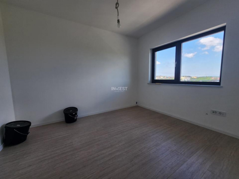 Casa individuala, 4 camere, 2 bai, beci, VALEA ADANCA