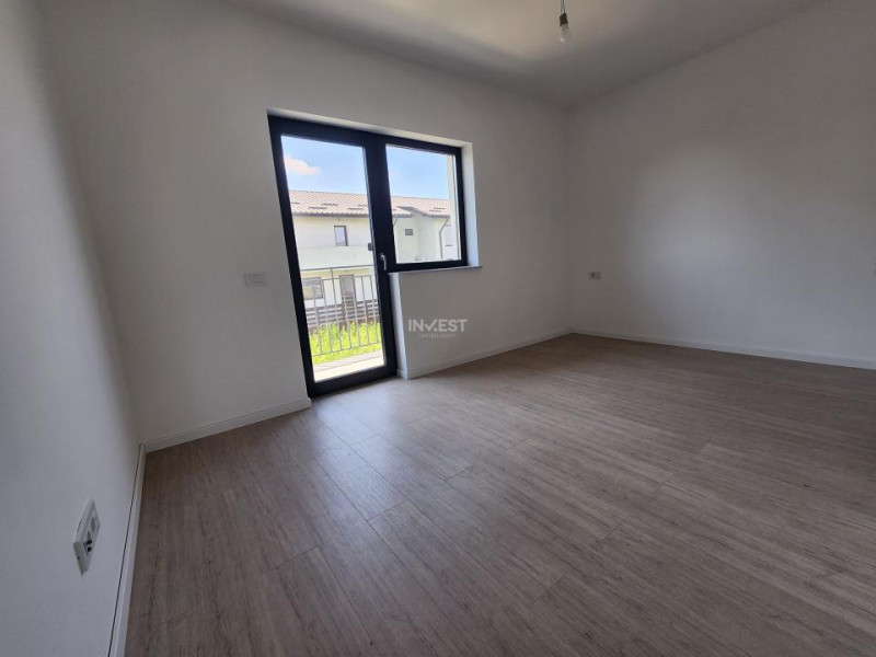 Casa individuala, 4 camere, 2 bai, beci, VALEA ADANCA