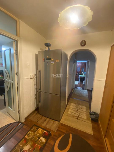 Apartament decomandat cu 4 camere si 2 băi - Nicolina 1