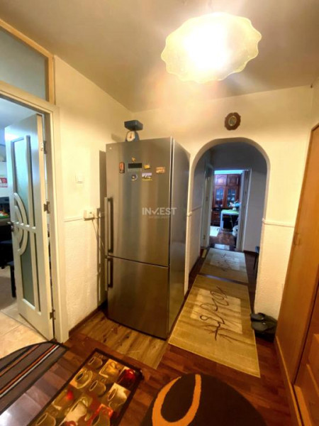 Apartament decomandat cu 4 camere si 2 băi - Nicolina 1