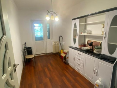 Apartament decomandat cu 4 camere si 2 băi - Nicolina 1