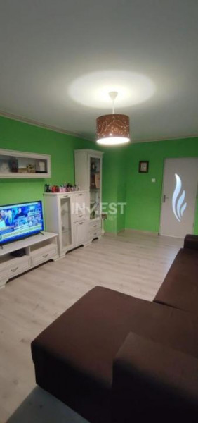 Apartament 3 camere-2 bai-76 mp-etaj 3