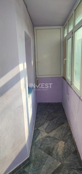 Apartament 3 camere-2 bai-76 mp-etaj 3