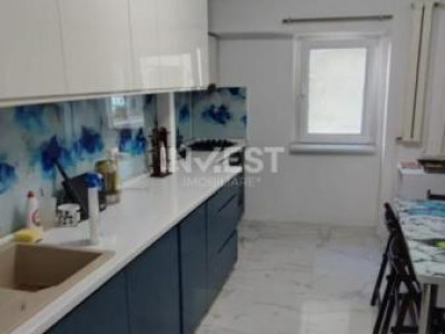 Apartament 3 camere-2 bai-76 mp-etaj 3