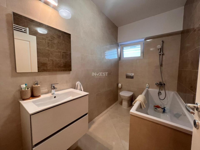 Apartament 3 Camere-etaj intermediar-Tătărași