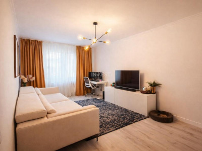 Renovat 2024 • 2 camere decomandat • Nicolina • 75.000 €