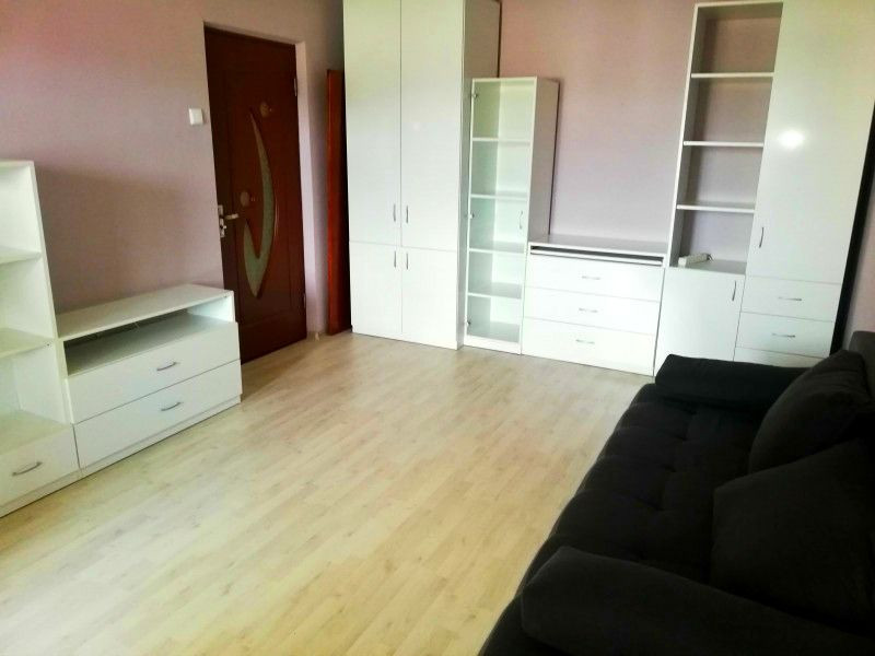 Apartament 2 camere - Dacia  etaj intermediar