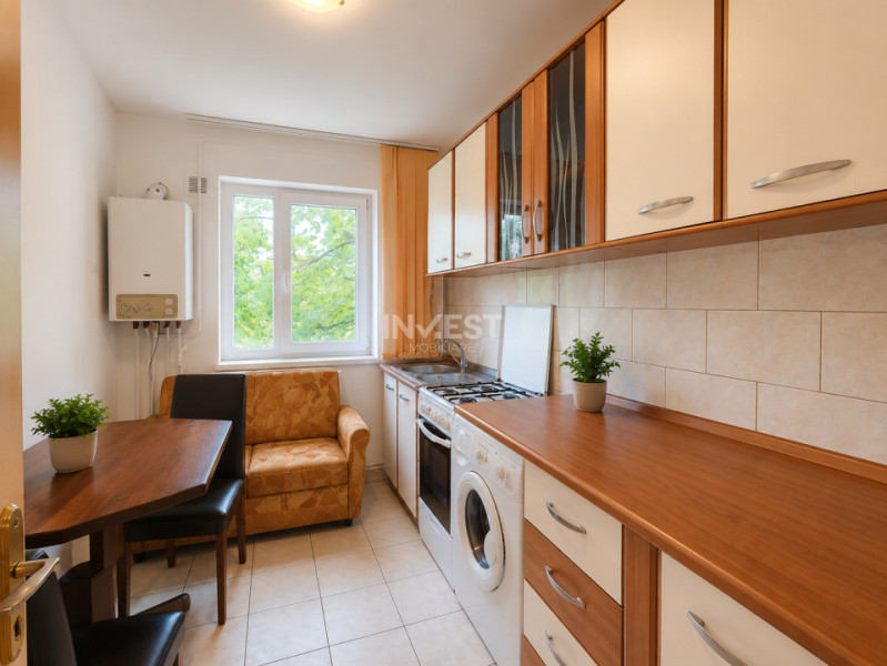 APARTAMENT CU 2 CAMERE, ETAJUL 3, SEMI-DECOMANDAT TATARASI