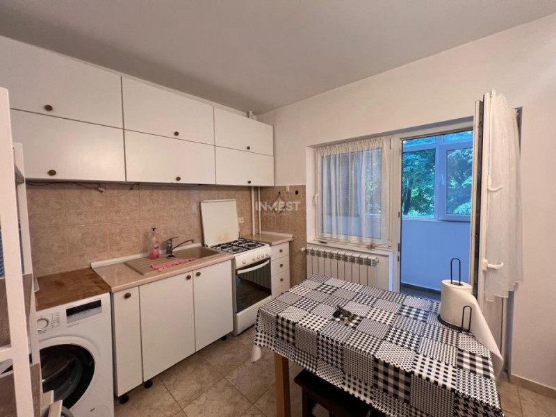 Apartament 1 camera decomandat-etaj 1- Oancea