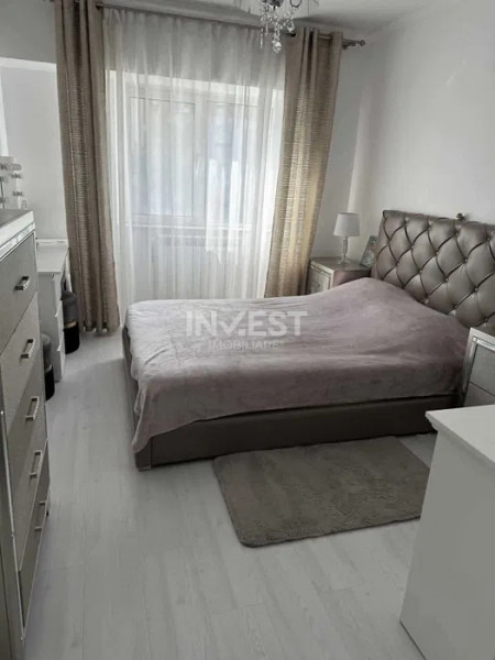 Apartament 4 camere, 98 mp, decomandat, zona Pacurari, Iasi
