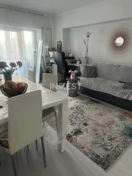Apartament 4 camere, 98 mp, decomandat, zona Pacurari, Iasi