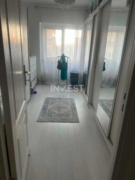 Apartament 4 camere, 98 mp, decomandat, zona Pacurari, Iasi