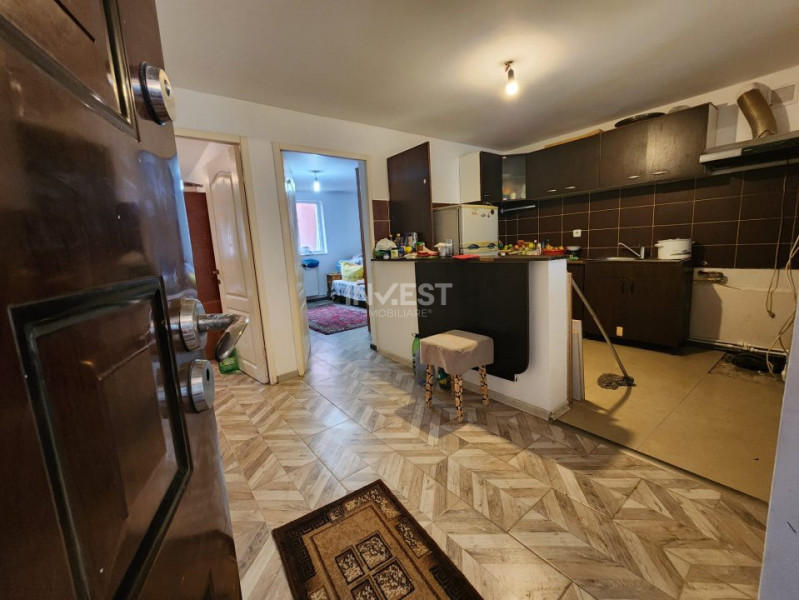 CASA 3 CAMERE , POSIBILITATE SCHIMB CU APARTAMENT 2 CAMERE