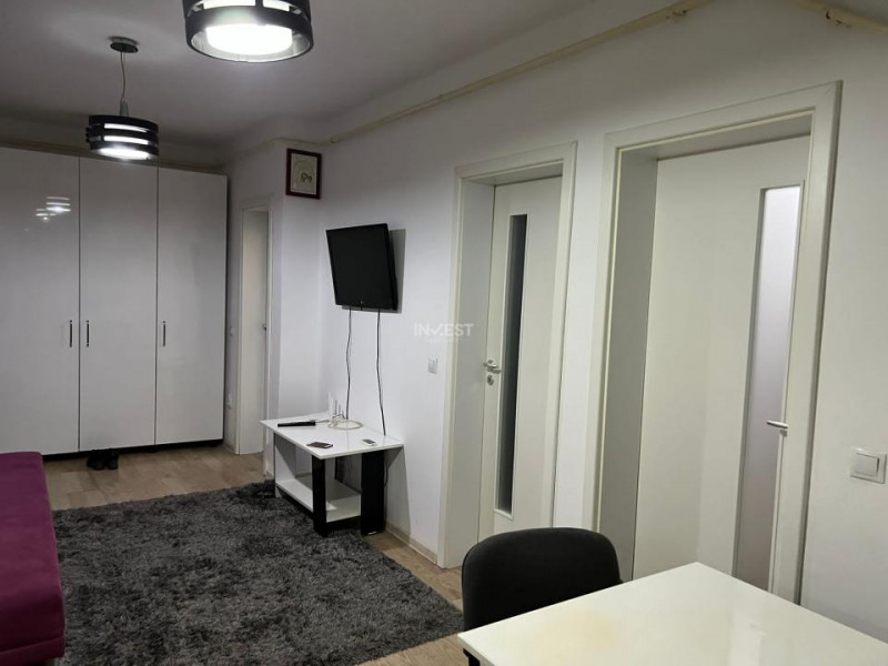 Centru Civic-apartament cu 3 camere Bloc Nou