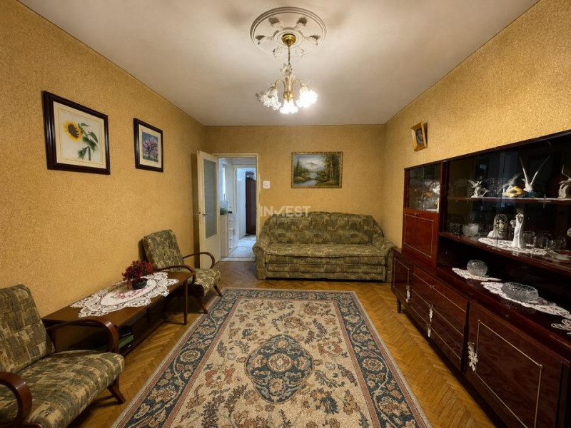 Apartament 3 camere, decomandat, zona Gara - BRD, Iasi