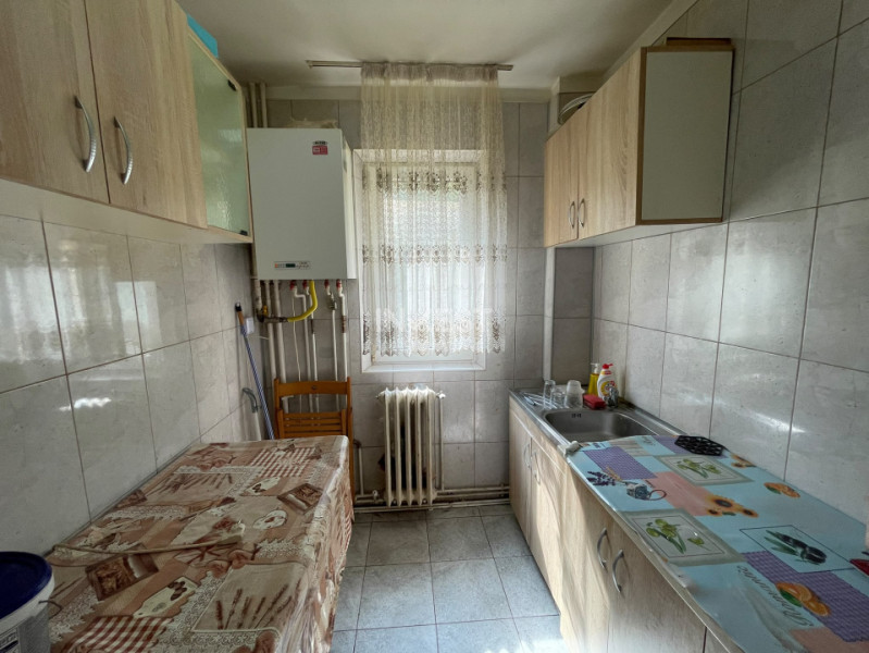 Apartament de vanzare 3 camere, zona Pacurari - Munca Invalizilor, Iasi