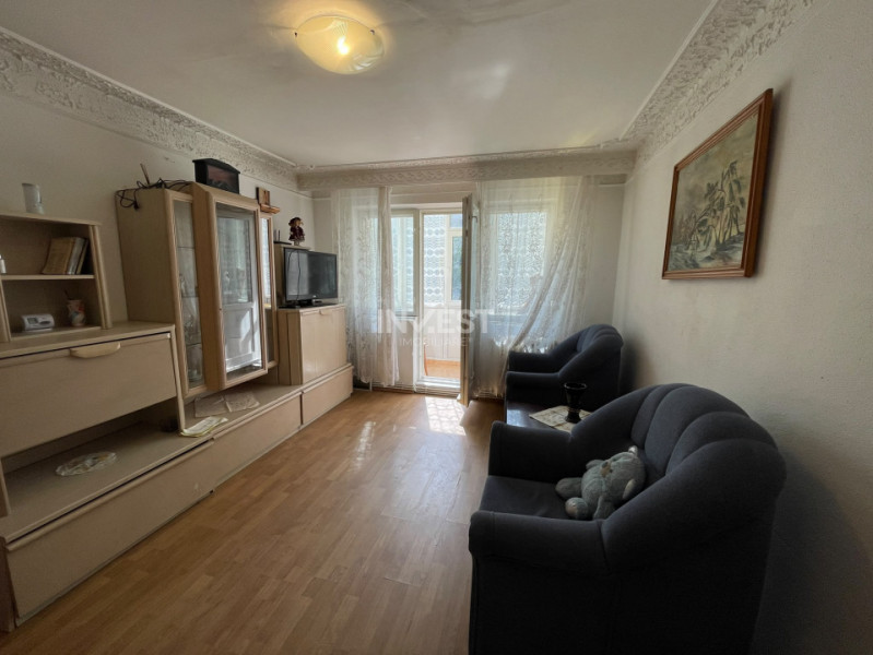 Apartament de vanzare 3 camere, zona Pacurari - Munca Invalizilor, Iasi