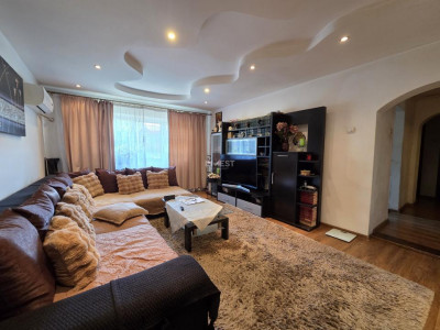 Apartament 3 camere, etaj 3, Dacia