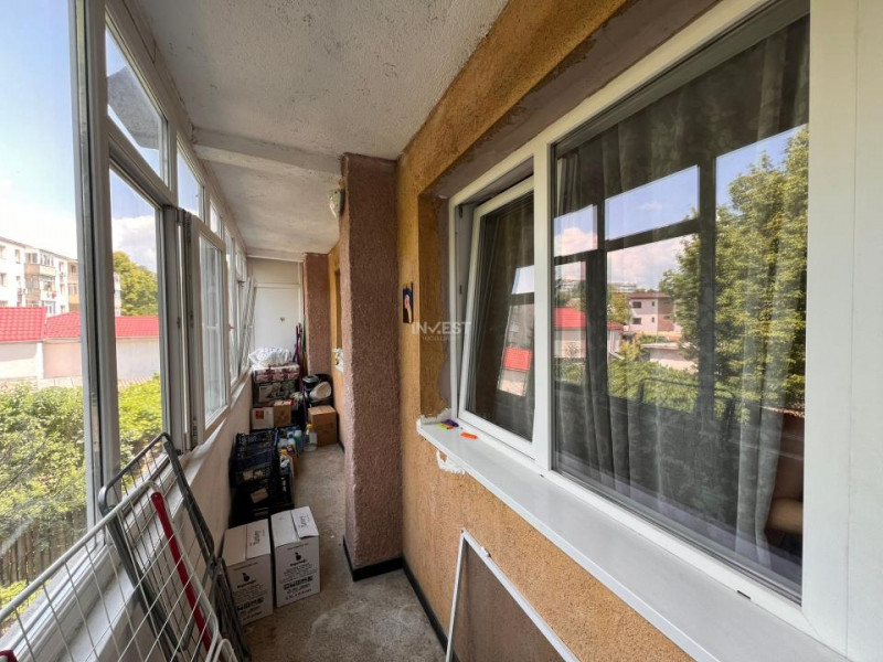 Apartament 4 camere, 2 băi, etaj 1, Tătărași