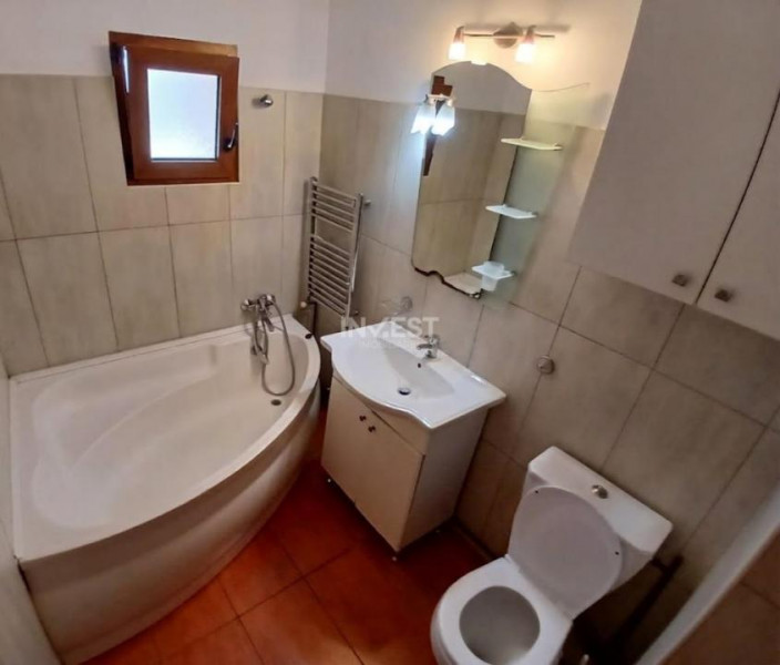 Apartament 3 camere de inchiriat Piata CUG
