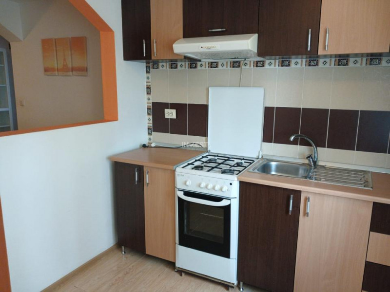 Apartament 2 camera de inchiriat zona Nicolina