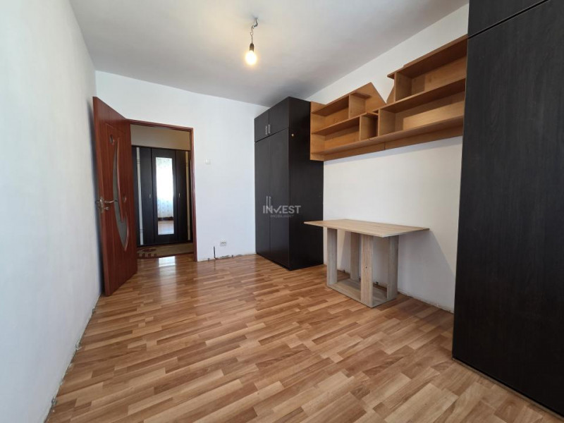 Apartament 2 camere, decomandate, etaj intermediar 