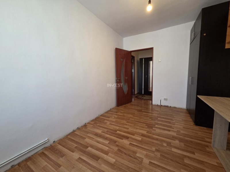 Apartament 2 camere, decomandate, etaj intermediar 